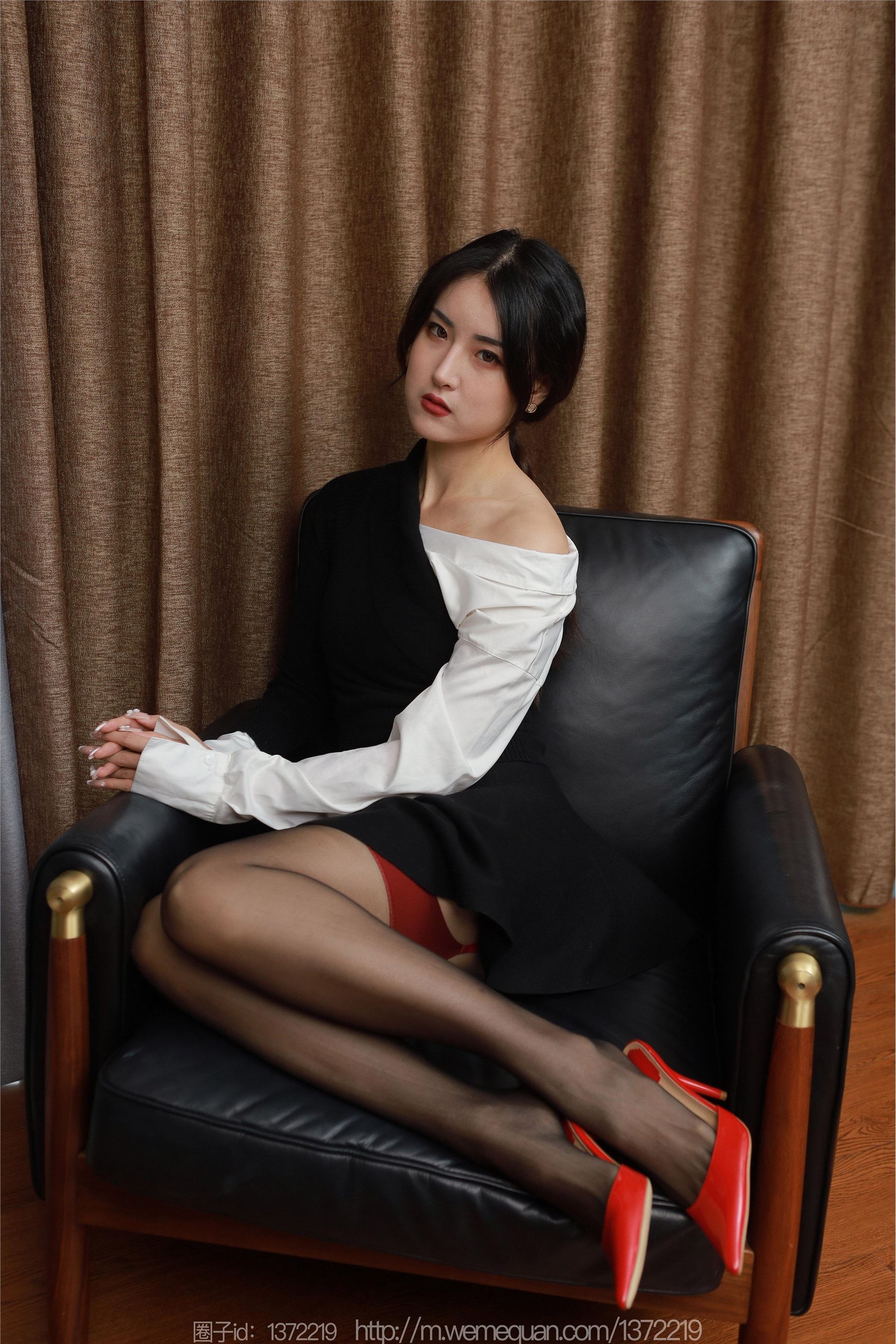 IESS异思趣向  2023.02.10 丝享家 1357 小宝《吊带情节》